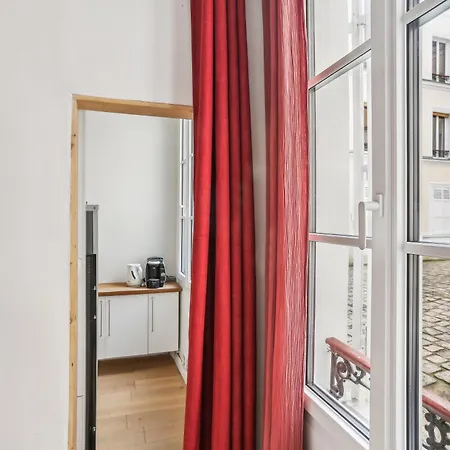 Cosy De Necker By Weekome * Paris